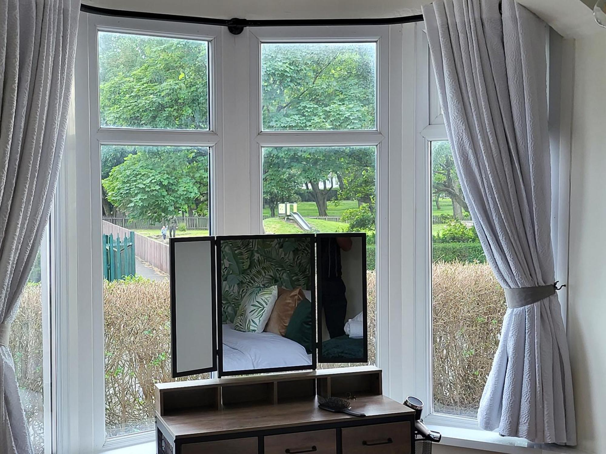 Country Style Modern Self Catering 3 Bedroom Bungalow In Blackpool Eksteriør bilde
